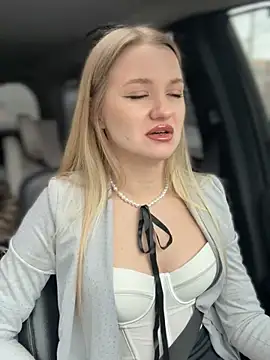 Devill Angel  online show from 2, 3, 2025