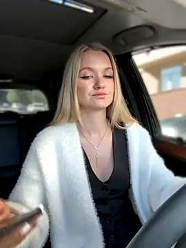 Devill Angel  online show from 25, 9, 2025