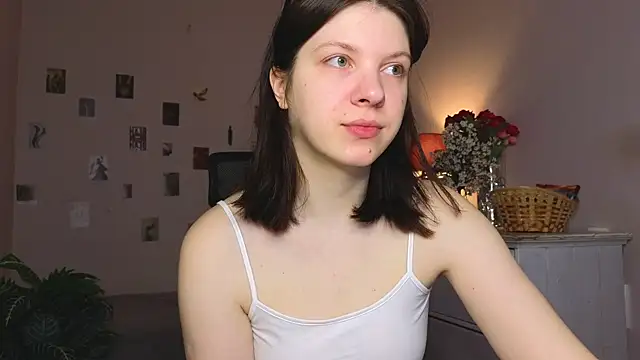 Snapshot of Baby_Evalena chatting on 29, 4, 2026 Baby Evalena online show from 29, 4, 2026