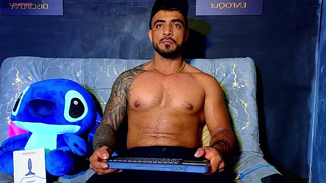 Snapshot of ERIC_HARRISON chatting on 21, 10, 2025 ERIC HARRISON online show from 21, 10, 2025