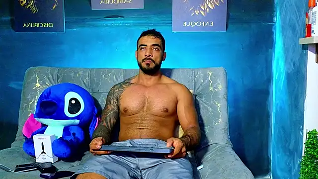 Snapshot of ERIC_HARRISON chatting on 28, 10, 2025 ERIC HARRISON online show from 28, 10, 2025