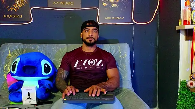 Snapshot of ERIC_HARRISON chatting on 16, 11, 2025 ERIC HARRISON online show from 16, 11, 2025