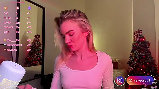 Heidi11 online show from 8, 12, 2024