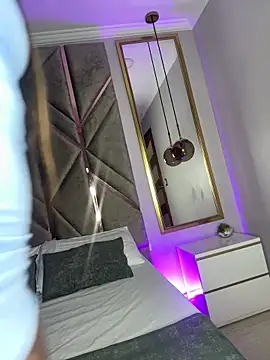 Lola King online show from 15, 3, 2025