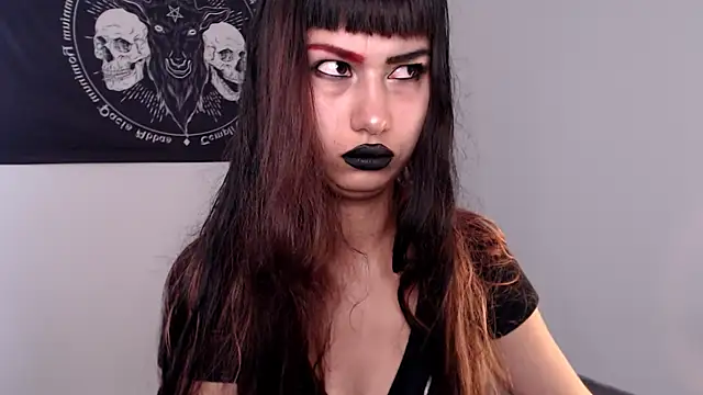 Snapshot of Little-Lucifer chatting on 6, 11, 2025 Little-Lucifer online show from 6, 11, 2025