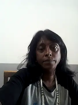 Snapshot of mamakarma1403 chatting on 11, 3, 2025 mamakarma1403 online show from 11, 3, 2025