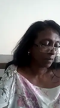 Snapshot of mamakarma1403 chatting on 11, 3, 2025 mamakarma1403 online show from 11, 3, 2025