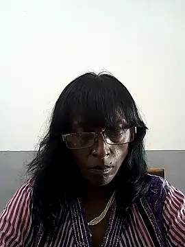 Snapshot of mamakarma1403 chatting on 19, 3, 2025 mamakarma1403 online show from 19, 3, 2025