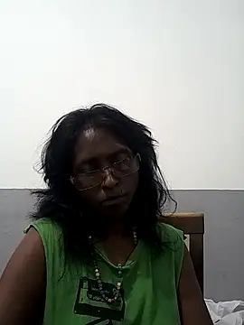 Snapshot of mamakarma1403 chatting on 21, 3, 2025 mamakarma1403 online show from 21, 3, 2025