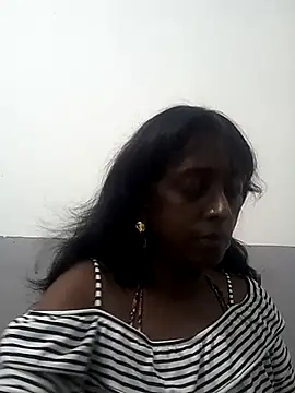 Snapshot of mamakarma1403 chatting on 22, 3, 2025 mamakarma1403 online show from 22, 3, 2025