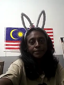 Snapshot of mamakarma1403 chatting on 9, 9, 2025 mamakarma1403 online show from 9, 9, 2025