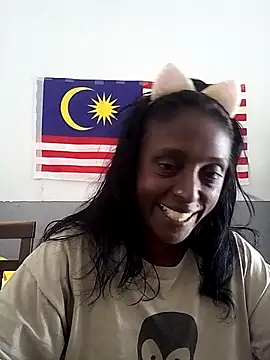 Snapshot of mamakarma1403 chatting on 10, 9, 2025 mamakarma1403 online show from 10, 9, 2025