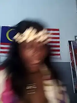 Snapshot of mamakarma1403 chatting on 13, 9, 2025 mamakarma1403 online show from 13, 9, 2025