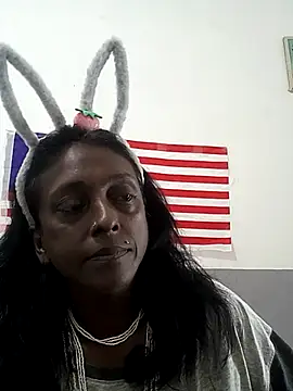 Snapshot of mamakarma1403 chatting on 27, 9, 2025 mamakarma1403 online show from 27, 9, 2025