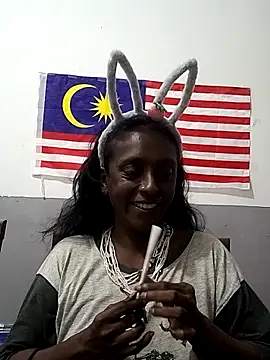 Snapshot of mamakarma1403 chatting on 27, 9, 2025 mamakarma1403 online show from 27, 9, 2025