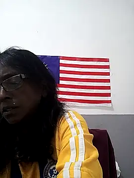 Snapshot of mamakarma1403 chatting on 3, 10, 2025 mamakarma1403 online show from 3, 10, 2025