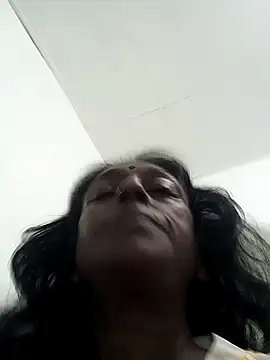 Snapshot of mamakarma1403 chatting on 4, 10, 2025 mamakarma1403 online show from 4, 10, 2025