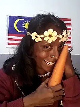 Snapshot of mamakarma1403 chatting on 10, 10, 2025 mamakarma1403 online show from 10, 10, 2025