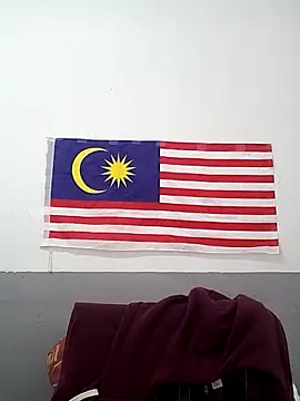 Snapshot of mamakarma1403 chatting on 12, 10, 2025 mamakarma1403 online show from 12, 10, 2025