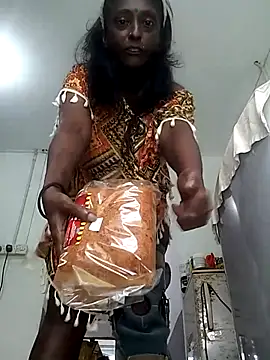 Snapshot of mamakarma1403 chatting on 22, 10, 2025 mamakarma1403 online show from 22, 10, 2025