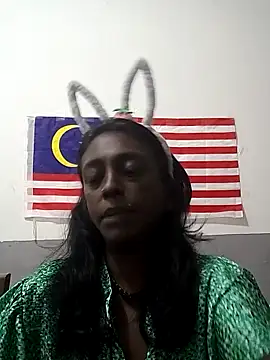 Snapshot of mamakarma1403 chatting on 22, 11, 2025 mamakarma1403 online show from 22, 11, 2025