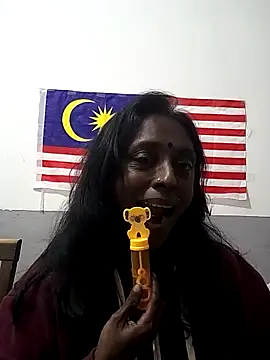 Snapshot of mamakarma1403 chatting on 27, 11, 2025 mamakarma1403 online show from 27, 11, 2025