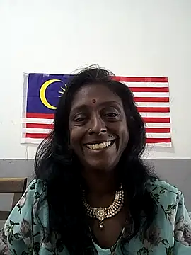 Snapshot of mamakarma1403 chatting on 3, 12, 2025 mamakarma1403 online show from 3, 12, 2025