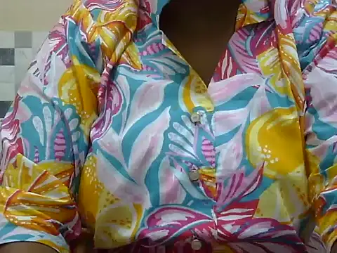 Snapshot of MONICA-LOVE chatting on 24, 10, 2025 MONICA-LOVE online show from 24, 10, 2025