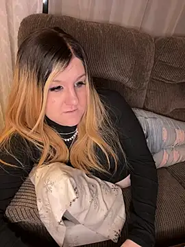 PuckBunny17 online show from 16, 2, 2025