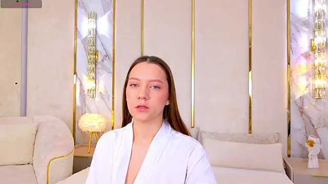 Snapshot of AliceBrayan chatting on 2, 3, 2025 AliceBrayan online show from 2, 3, 2025