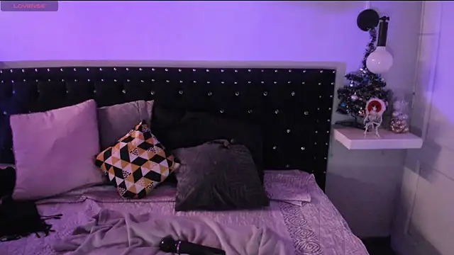 Ghosty Doll online show from 14, 12, 2025