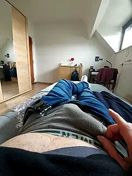 pascalino100 online show from 15, 3, 2025