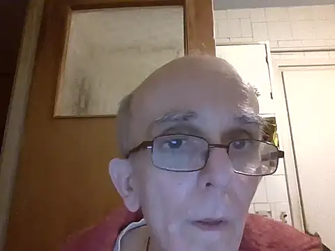 Snapshot of mariusica1@xh chatting on 18, 1, 2026 mariusica1xh online show from 18, 1, 2026