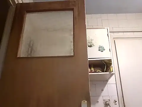 Snapshot of mariusica1@xh chatting on 18, 1, 2026 mariusica1xh online show from 18, 1, 2026