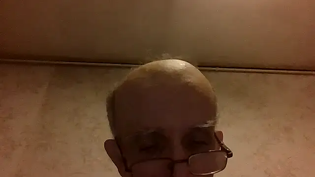 Snapshot of mariusica1@xh chatting on 2, 2, 2026 mariusica1xh online show from 2, 2, 2026