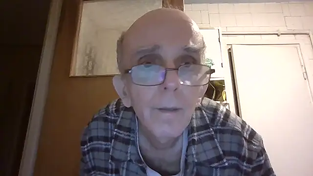 Snapshot of mariusica1@xh chatting on 14, 2, 2026 mariusica1xh online show from 14, 2, 2026