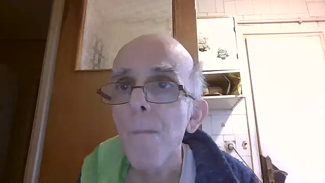 Snapshot of mariusica1@xh chatting on 15, 2, 2026 mariusica1xh online show from 15, 2, 2026