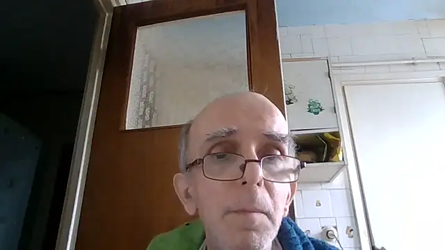 Snapshot of mariusica1@xh chatting on 18, 2, 2026 mariusica1xh online show from 18, 2, 2026