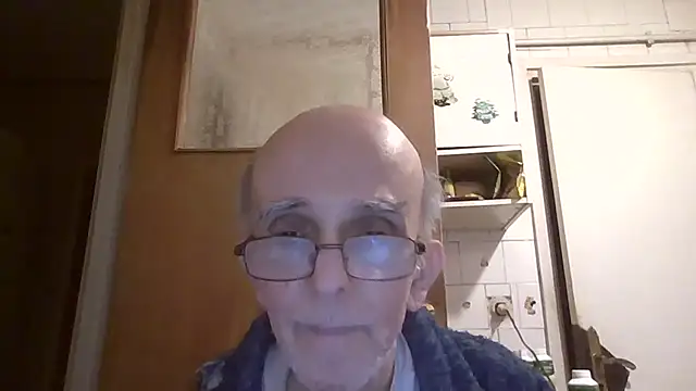 Snapshot of mariusica1@xh chatting on 19, 2, 2026 mariusica1xh online show from 19, 2, 2026