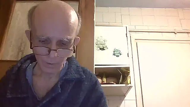 Snapshot of mariusica1@xh chatting on 23, 2, 2026 mariusica1xh online show from 23, 2, 2026