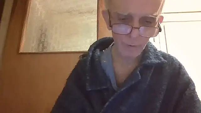 Snapshot of mariusica1@xh chatting on 25, 2, 2026 mariusica1xh online show from 25, 2, 2026