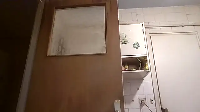 Snapshot of mariusica1@xh chatting on 2, 3, 2026 mariusica1xh online show from 2, 3, 2026