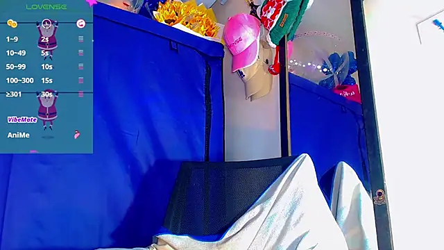 nicol gill  online show from 13, 12, 2024