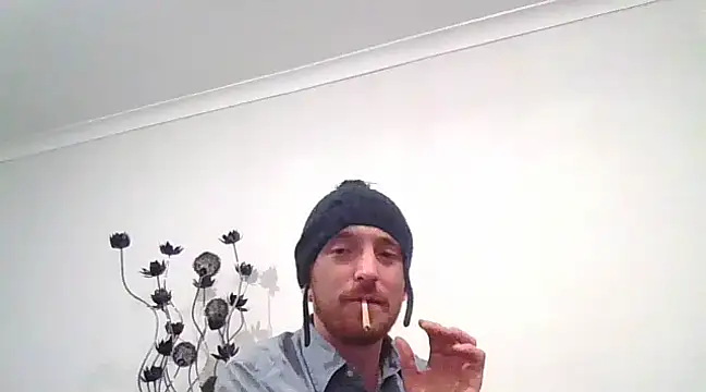 PocoLoco420 online show from 5, 2, 2025