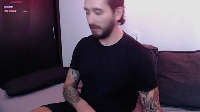 Snapshot of marco_allison43 chatting on 31, 10, 2025 marco allison43 online show from 31, 10, 2025