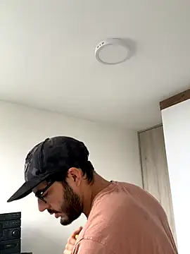 thomas gun online show from 5, 12, 2025