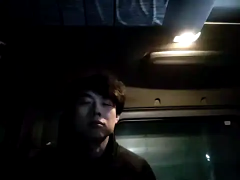 Snapshot of whitebriefboy chatting on 19, 1, 2025 whitebriefboy online show from 19, 1, 2025