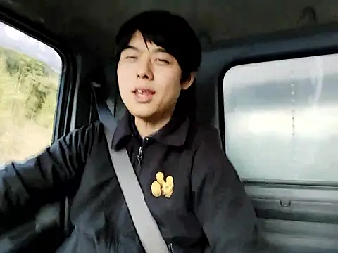 whitebriefboy online show from 13, 3, 2026