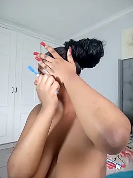 Candy Love 18 online show from 19, 2, 2025