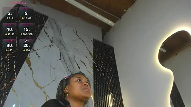 Snapshot of ebony_hot1 chatting on 25, 10, 2025 ebony hot1 online show from 25, 10, 2025